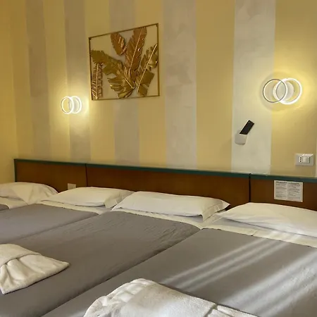 Hotel Center 1-2