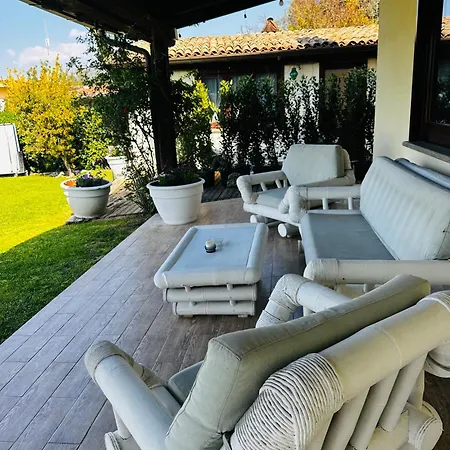 Chanel Garden Relaxation Home-3