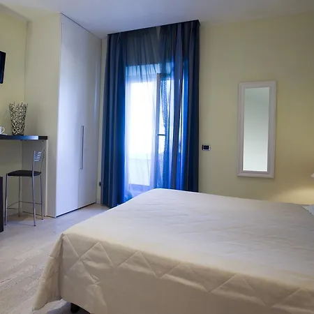Pascucci Al Porticciolo Hotel-3