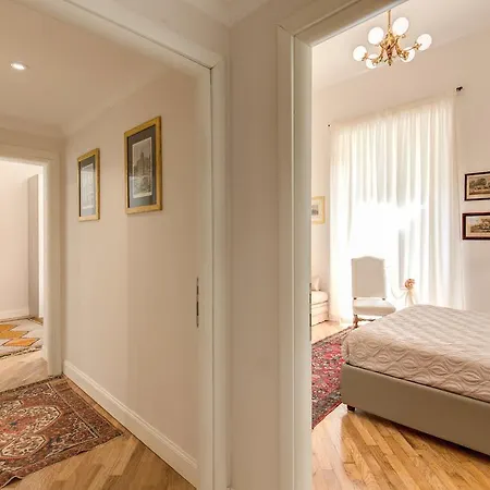 Casa Claudia Giulio Cesare-3