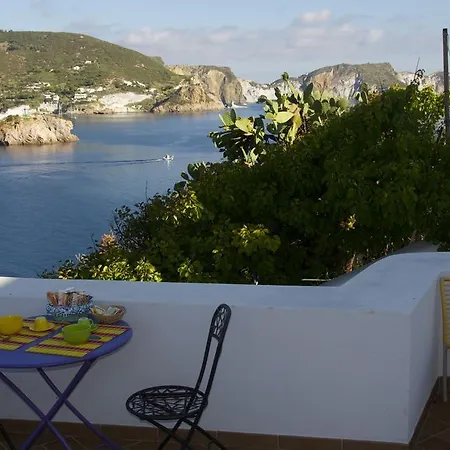 B&B La Terrazza Sul Porto-2