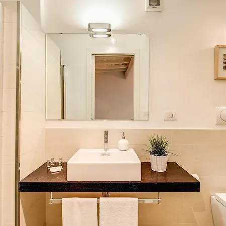 Yh Jacuzzi Suite-3