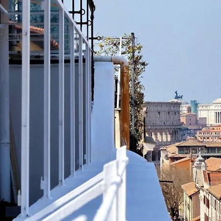 Penthouse With Panoramic Terrace At The Colosseum-3