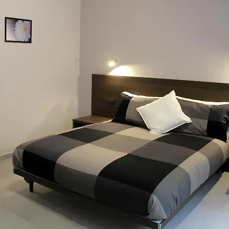 EasyRoom Frosinone - Casello Autostradale-3