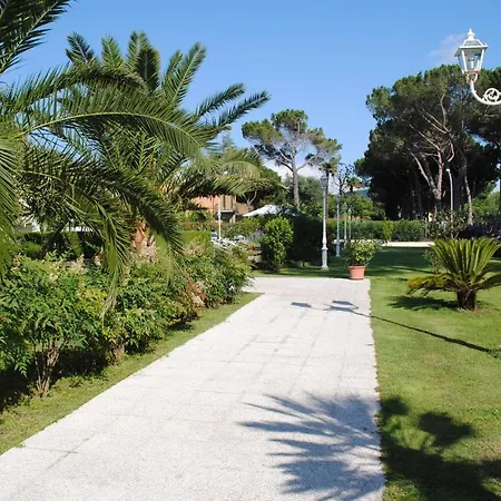 Hotel Holiday Sul Lago-2