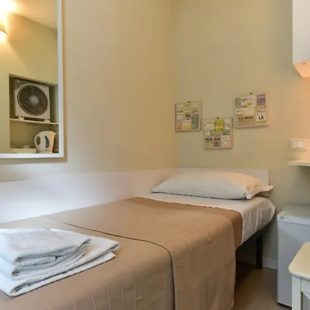 Small Single Room-2