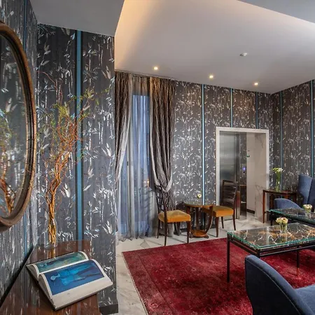 The Inn At The Spanish Steps Luxury Collection - Mario De' Fiori Suite-2
