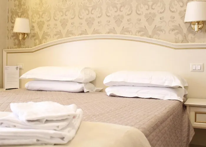 Domus Bocca Di Leone Hotel Rom