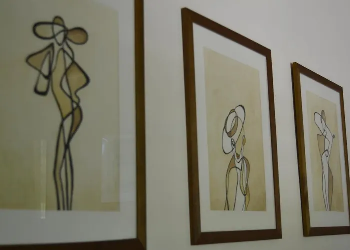 Le Tre Sorelle A Testaccio Rom