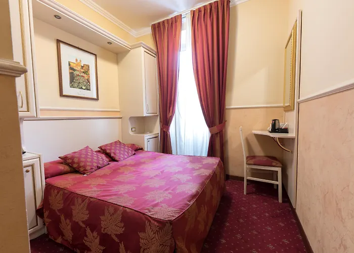 Hotel Anfiteatro Flavio Rome