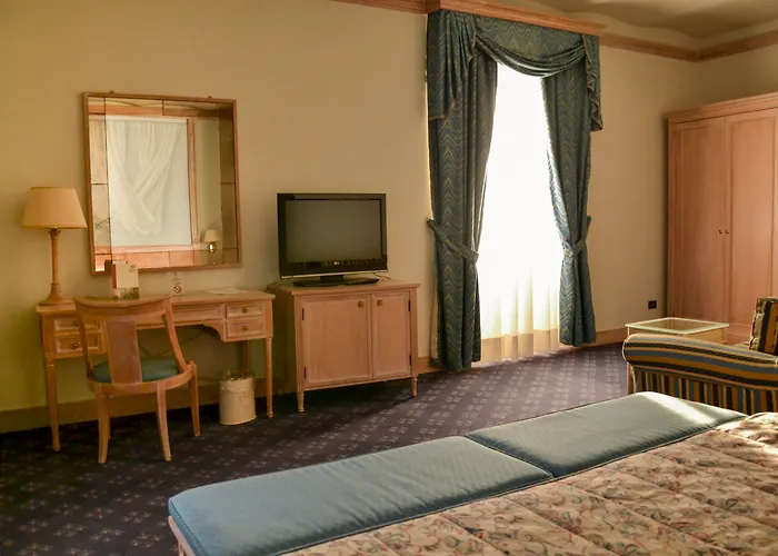 Hotel De La Ville Civitavecchia