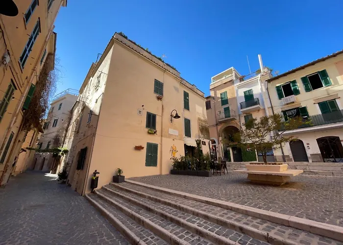 Off House Borgo Suite, Nettuno