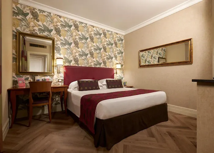 Hotéis perto de Praça da República