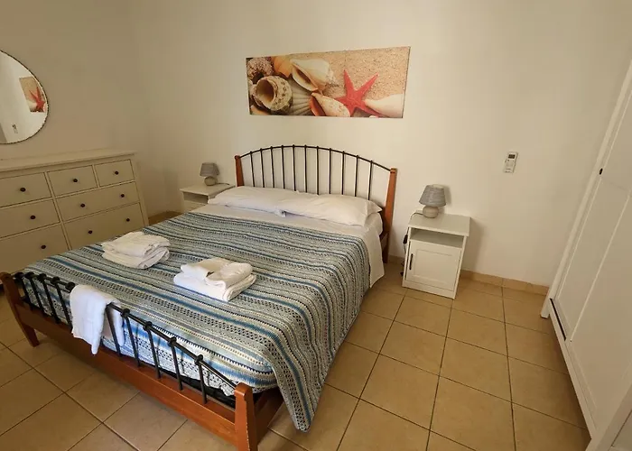 Ponza Holiday Homes - Santa Maria