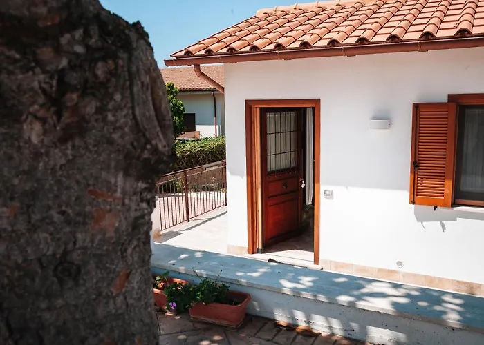 Magnolia Rooms Civitavecchia privato