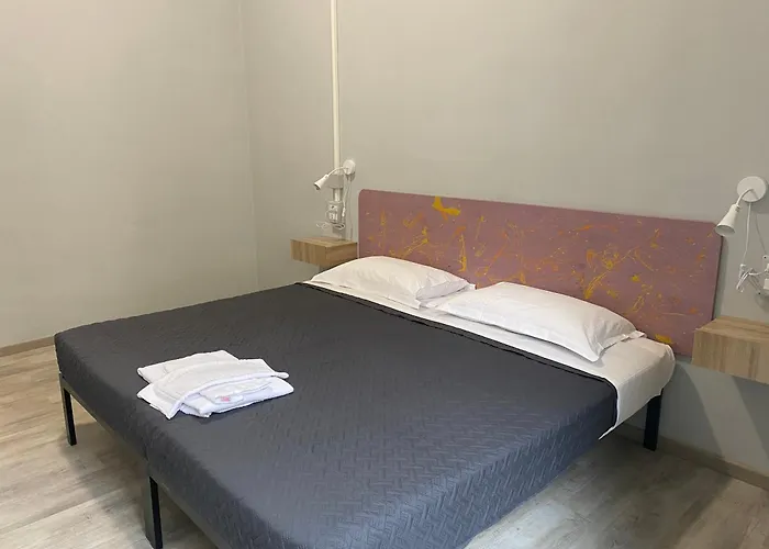 Eureka Rooms Rom