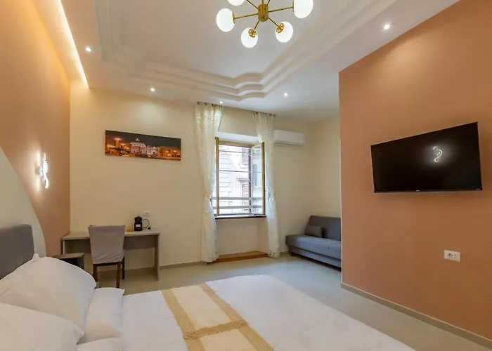 Hyper Lodge Termini Guesthouse Roma