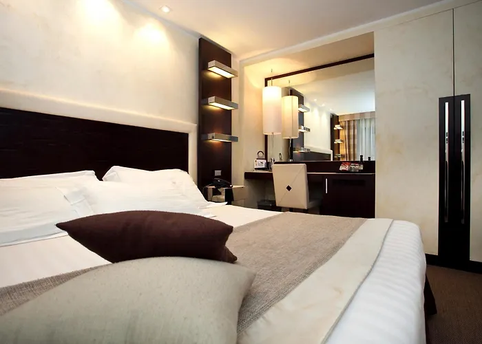 Les Fleurs Luxury House Otel Roma