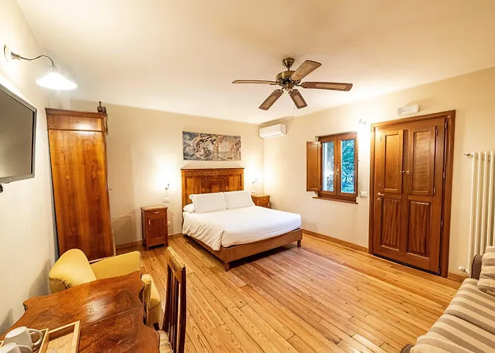 Cabin Rentals in Tivoli