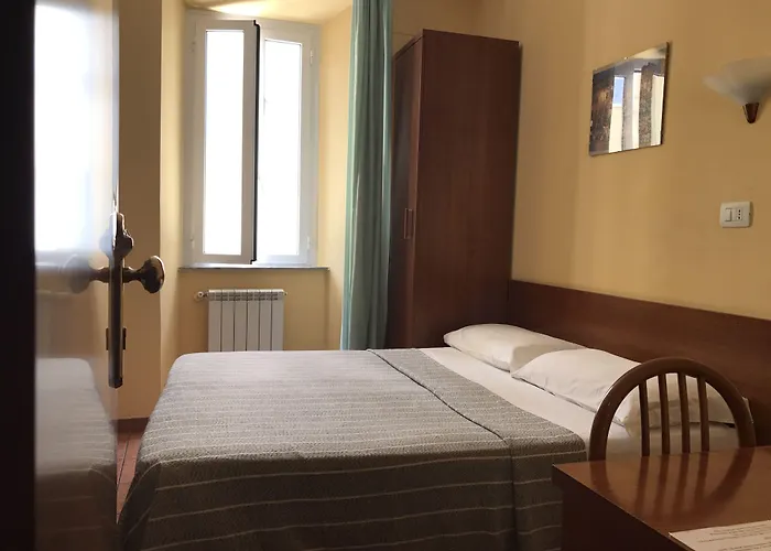 San Daniele Bundi House Otel Roma