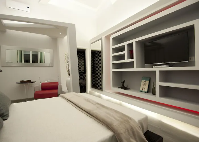 Luxury On The River Rom