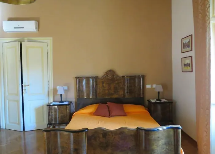Rome Charming House Bed & Breakfast
