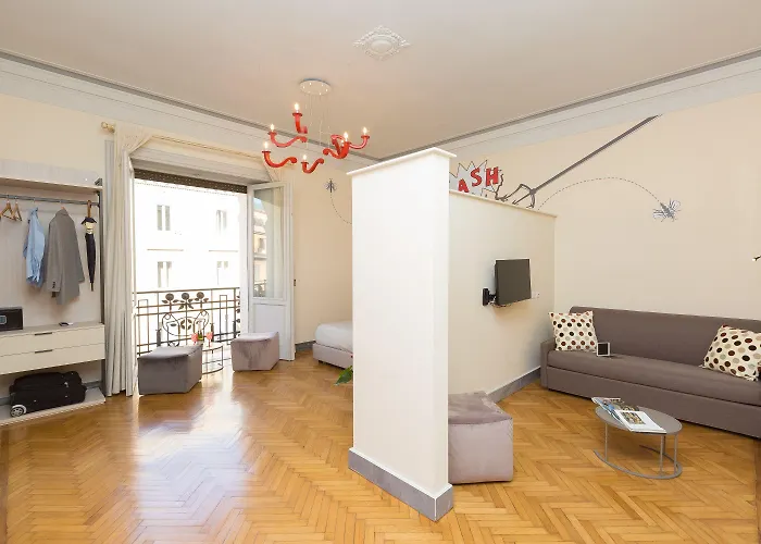 Tritone 125 Suite Rome
