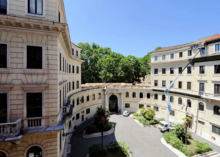 Rome hotels near Spanish Steps