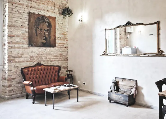 Casa Particular Vintage Rom