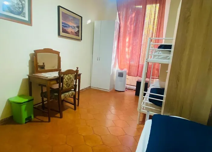 Roma Gondola Guest House
