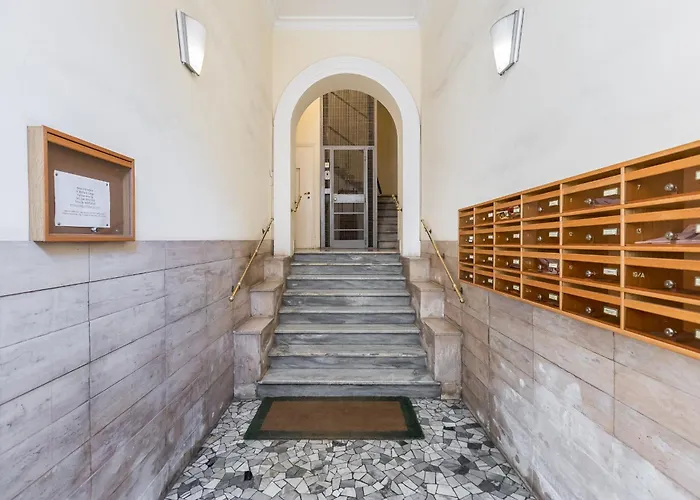 Domus Tridente - Modern Apartment Rome
