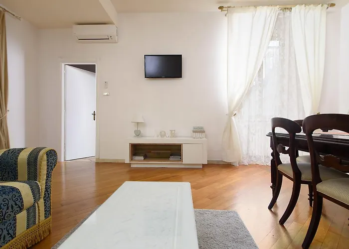 Vacation Apartment Rentals in Rome