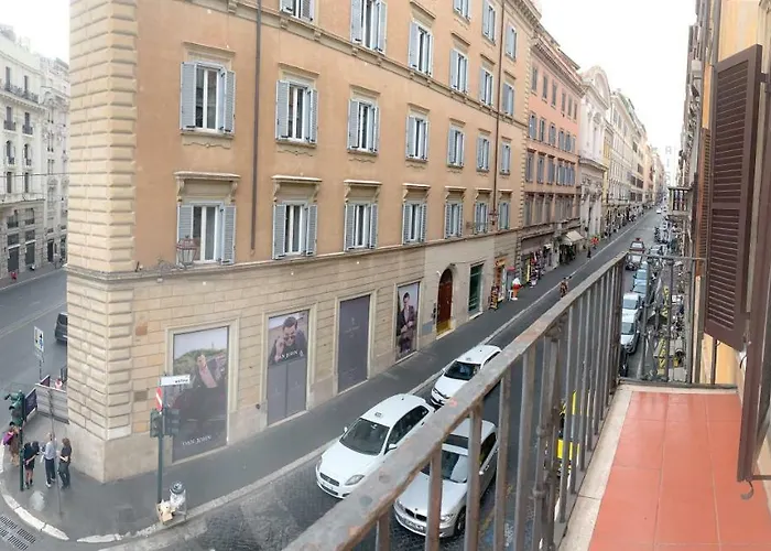 Luxury Barberini Boutique Apartment Rome